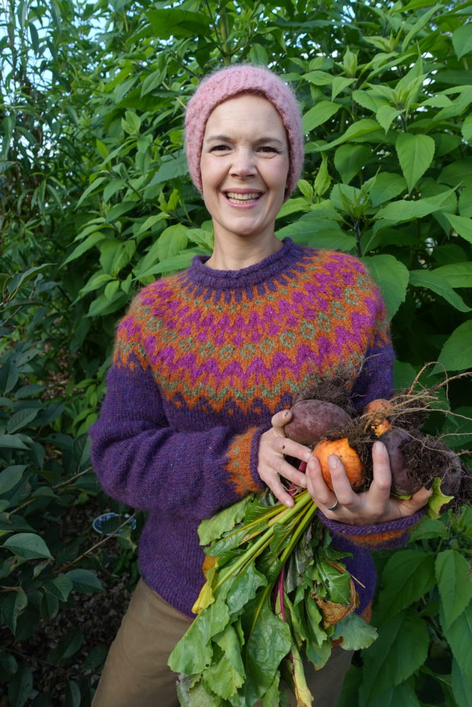 Sara's Icelandic wool sweater Sara's Kitchen Garden