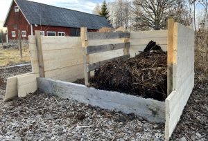 Kompost utan front.