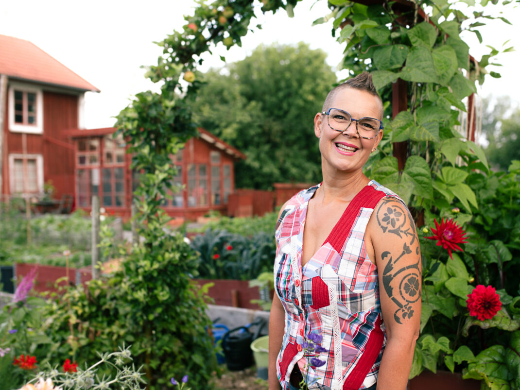 Pressbild: Sara Bäckmo i Skillnadens Trädgård